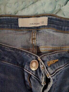 Maurices Distressed Blue Boyfriend Jeans Size 18 Short - Skinny